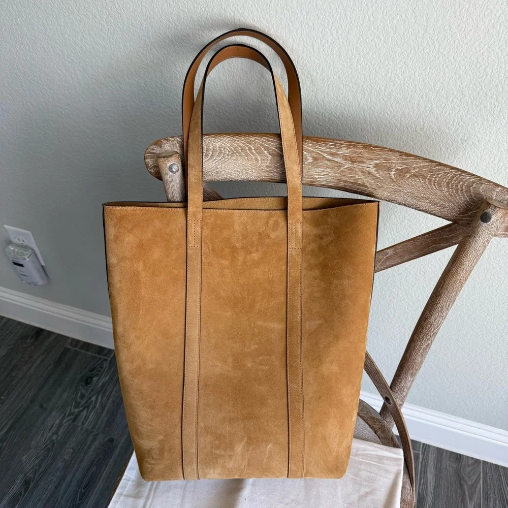 Sezane the tote in suede